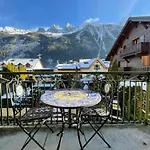 Apartment Downtown & Stunning Mountain View Chamonix