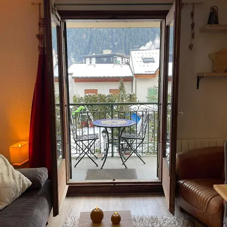 Downtown & Stunning Mountain View شقة *