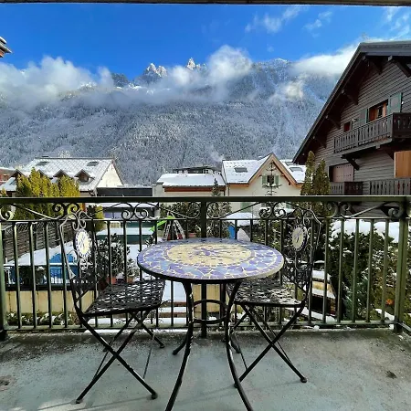 Appartamento Downtown & Stunning Mountain View